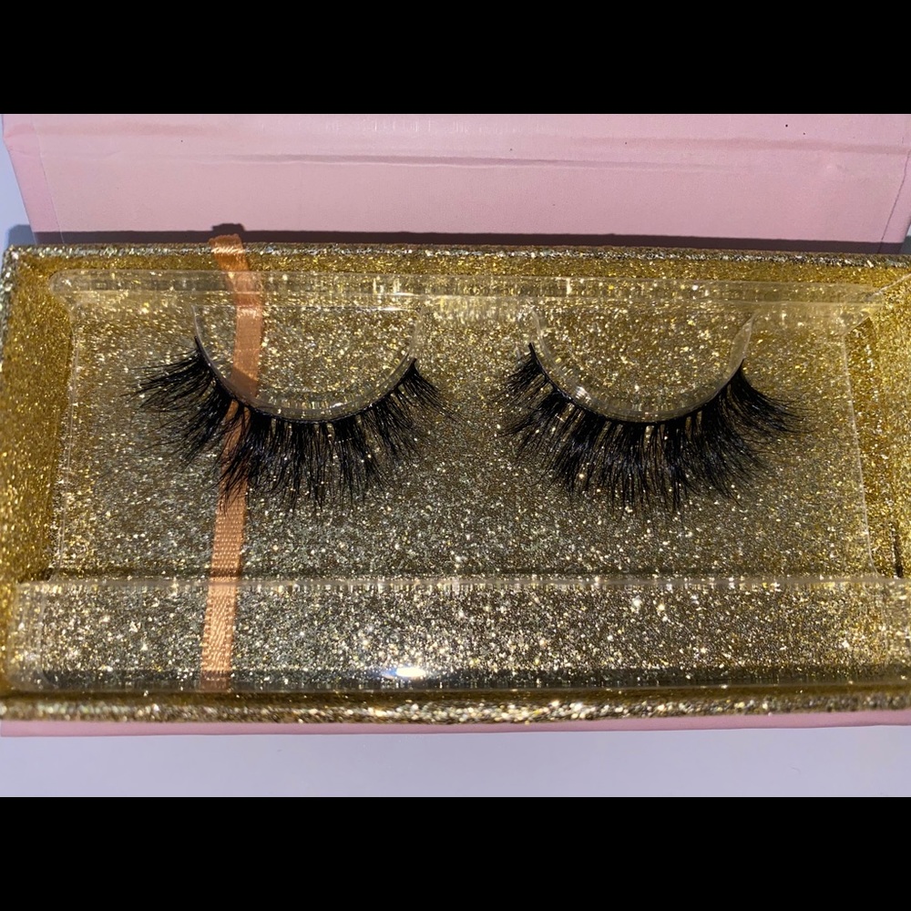 Lashes